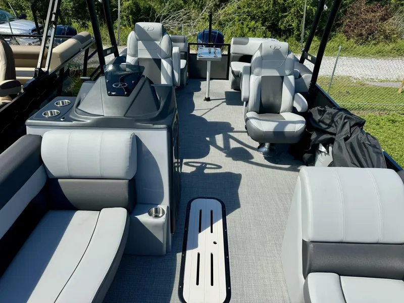 Slide: The Image of Veranda Relax Series 22RC 2025 - 8