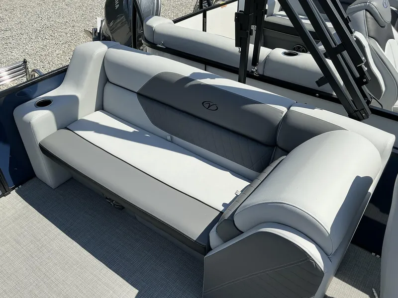 Slide: The Image of Veranda Vista View Series 2025 - 11