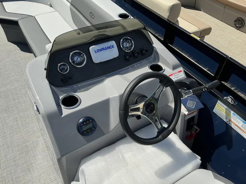 Slide: The Image of Veranda Vista View Series 2025 - 8