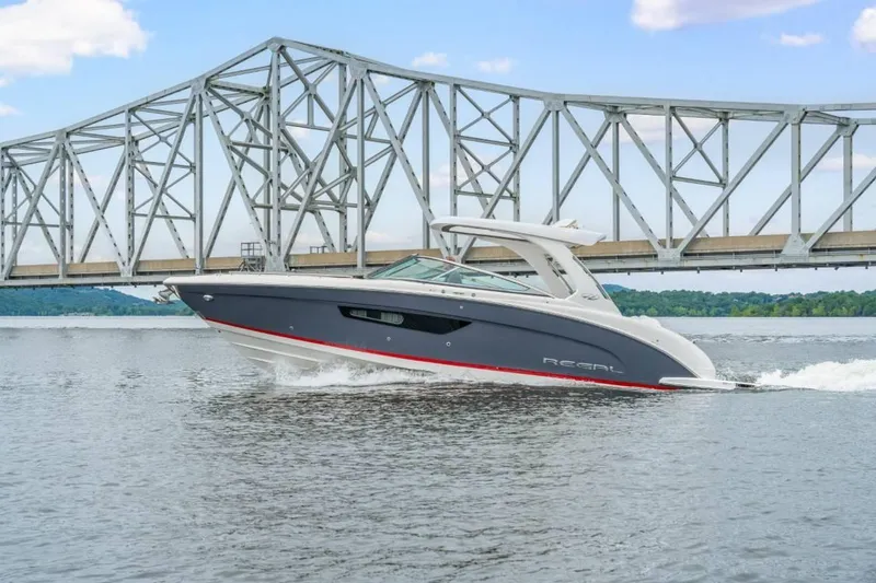 The Image of Regal 3300 2025 - 1