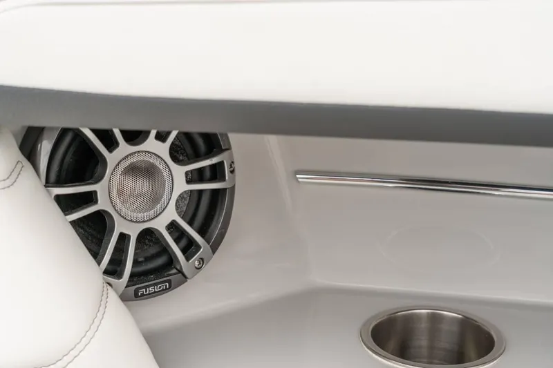 Slide: The Image of Regal 3300 2025 - 10