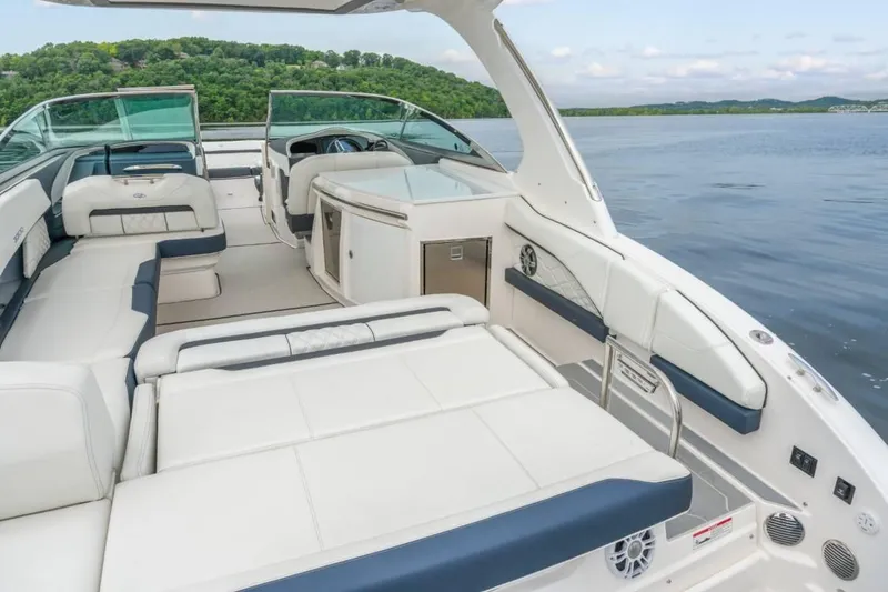 Slide: The Image of Regal 3300 2025 - 19