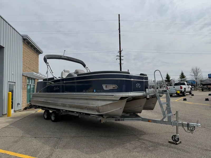 Slide: The Image of Avalon Catalina 2022 - 5