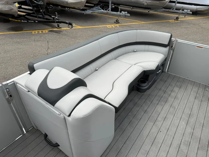 Slide: The Image of Avalon Catalina 2022 - 7