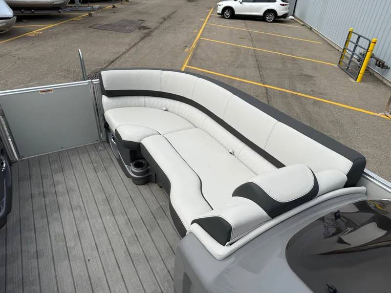 Slide: The Image of Avalon Catalina 2022 - 8