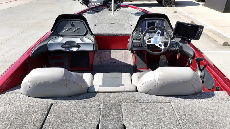 Slide: The Image of Skeeter ZX200 2012 - 11