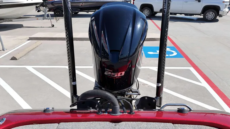 Slide: The Image of Skeeter ZX200 2012 - 16