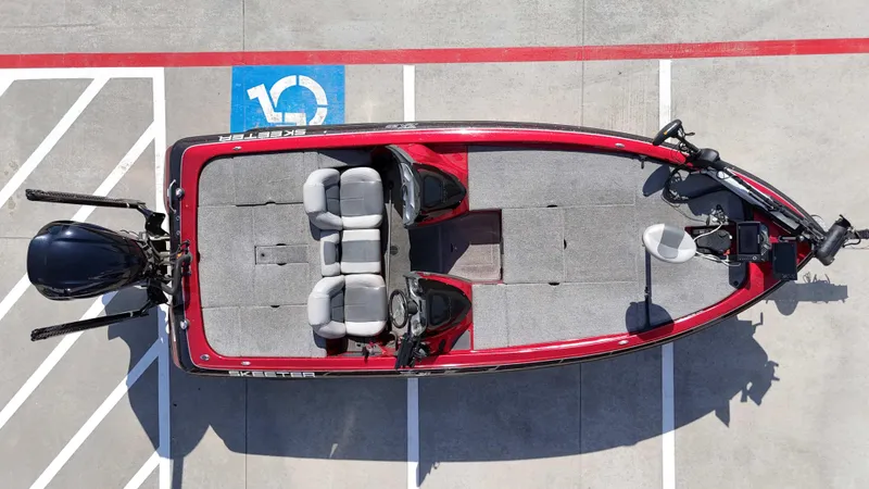 Slide: The Image of Skeeter ZX200 2012 - 19