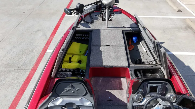 Slide: The Image of Skeeter ZX200 2012 - 21