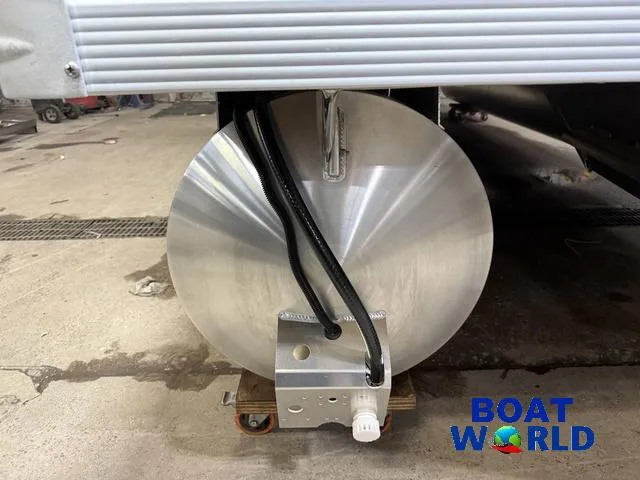 Slide: The Image of Tahoe Geofish 2385 Rear Fish & Honda 4-Stroke EFI 2025 - 52