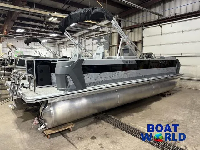 Slide: The Image of Tahoe Geofish 2385 Rear Fish & Honda 4-Stroke EFI 2025 - 55