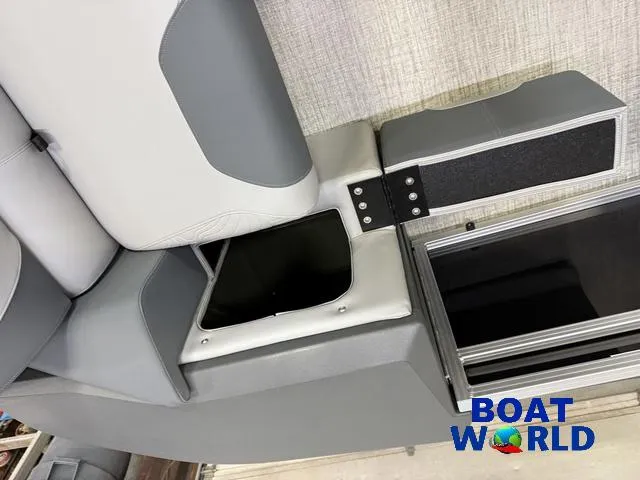 Slide: The Image of Tahoe Geofish 2385 Rear Fish & Honda 4-Stroke EFI 2025 - 59