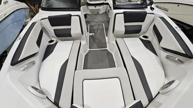 Slide: The Image of Yamaha AR195 2019 - 13