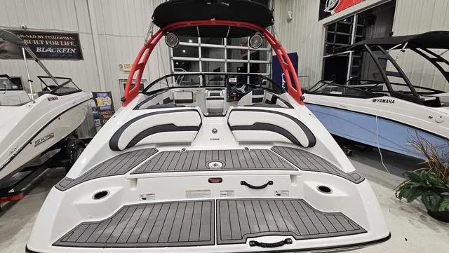 Slide: The Image of Yamaha AR195 2019 - 5