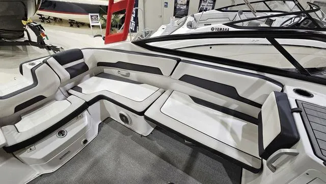 Slide: The Image of Yamaha AR195 2019 - 8