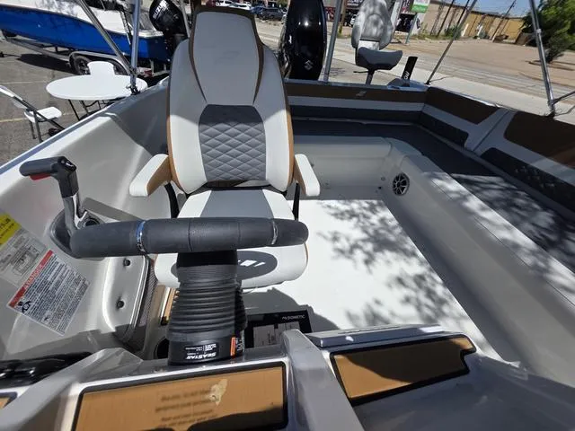 Slide: The Image of Starcraft SVX211 2025 - 11