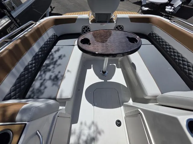 Slide: The Image of Starcraft SVX211 2025 - 14