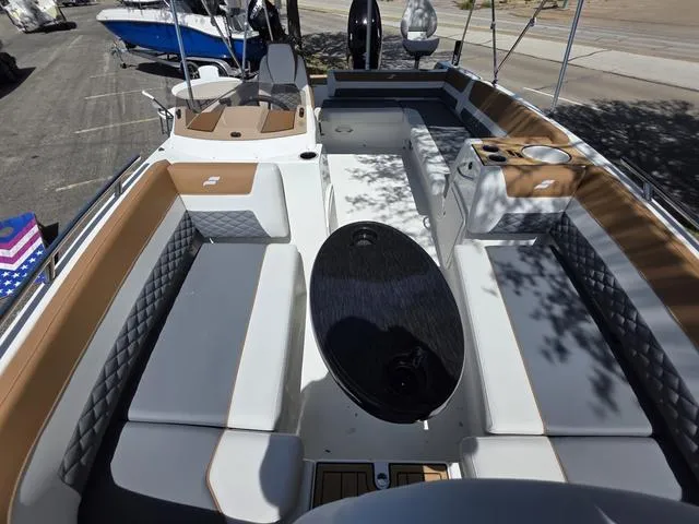 Slide: The Image of Starcraft SVX211 2025 - 15