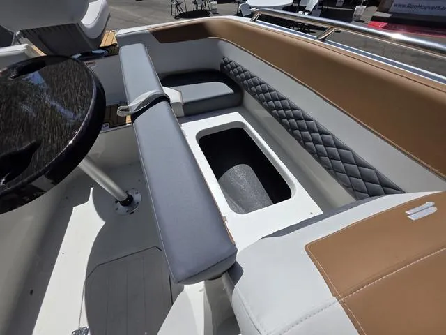 Slide: The Image of Starcraft SVX211 2025 - 16