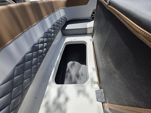 Slide: The Image of Starcraft SVX211 2025 - 17