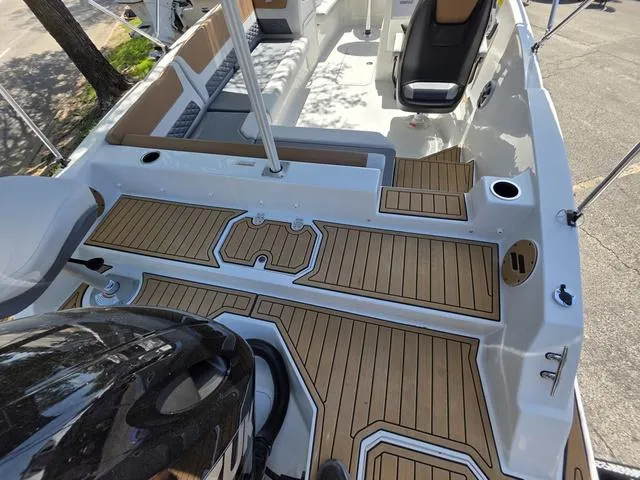 Slide: The Image of Starcraft SVX211 2025 - 7