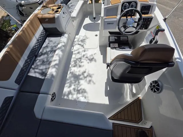 Slide: The Image of Starcraft SVX211 2025 - 8