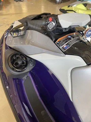 Slide: The Image of Sea-Doo GTI SE 130 2025 - 6