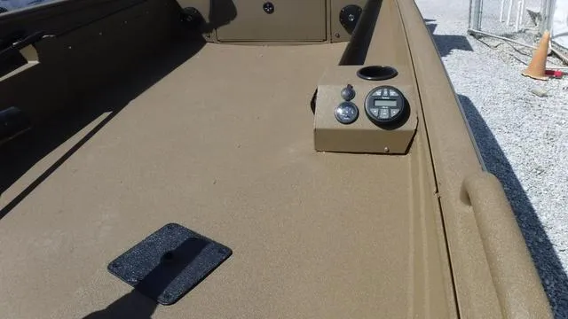 Slide: The Image of Excel Switchblade (OFP) 1864 2025 - 4