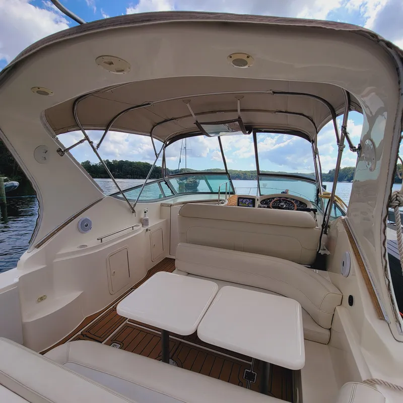 Slide: The Image of Cruisers Yachts 3075 Rogue 1999 - 54