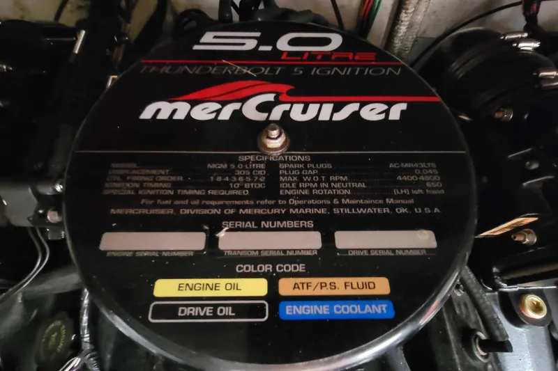 Slide: The Image of Cruisers Yachts 3075 Rogue 1999 - 69