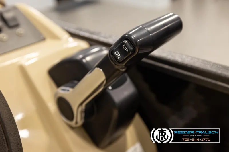 Slide: The Image of Control lever of a 2017 Crest 200 L CPT boat, featuring "UP" and "DN" options. - 35
