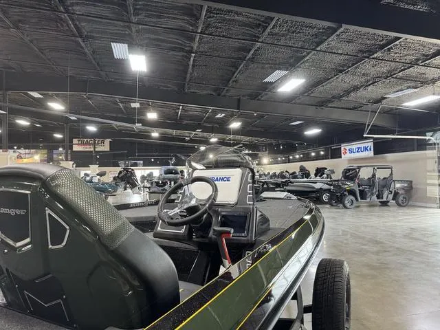 Slide: The Image of Ranger RZ519RC 2025 - 5