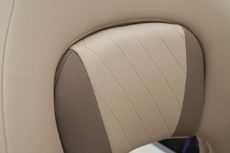 Slide: The Image of Tahoe 185 S 2025 - 48