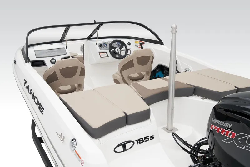 Slide: The Image of Tahoe 185 S 2025 - 60