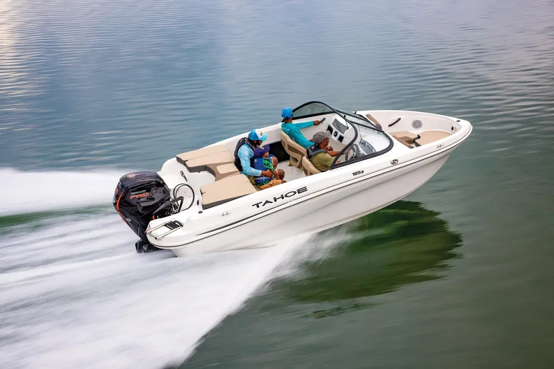 Slide: The Image of Tahoe 185 S 2025 - 71