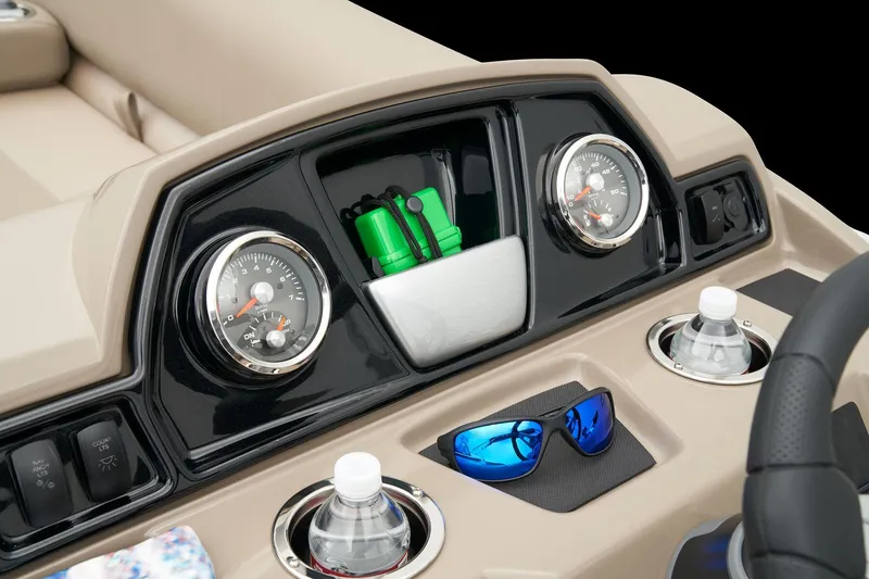 Slide: The Image of Ranger Reata 200C - 18