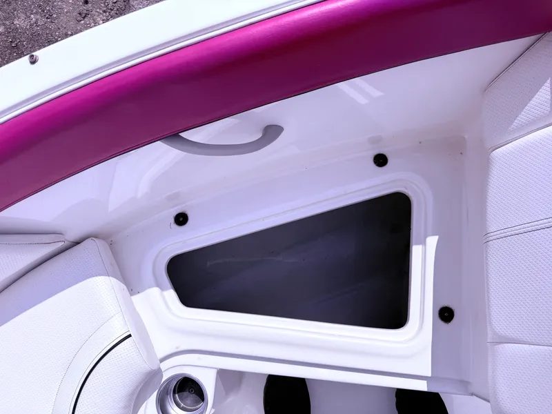 Slide: The Image of Bayliner 185 Bowrider 2013 - 11