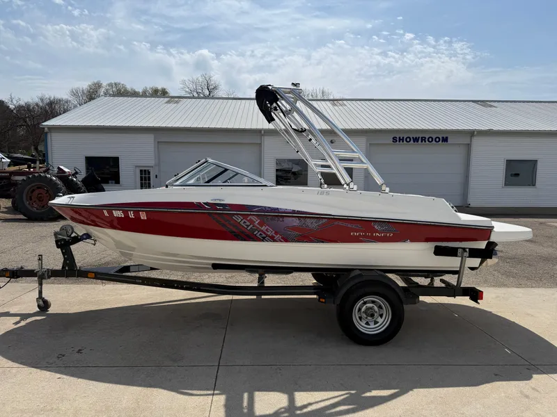 Slide: The Image of Bayliner 185 Bowrider 2013 - 4