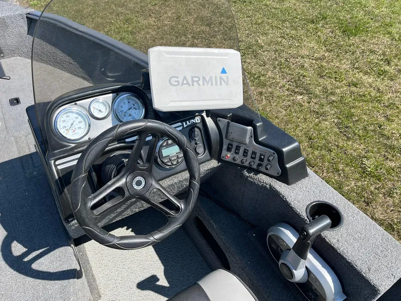 Slide: The Image of 2017 Lund 1750 Rebel XS SS boat dashboard with Garmin navigation system. - 10