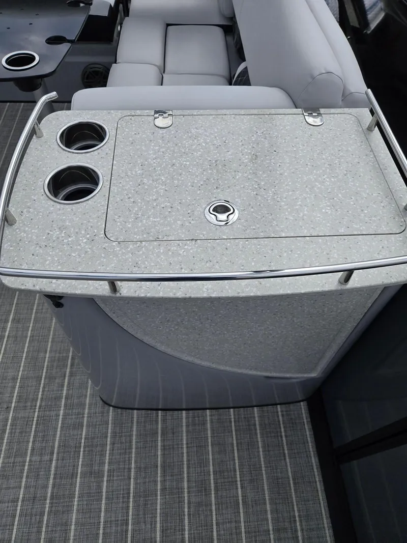 Slide: The Image of Harris 250 Grand Mariner SLEC TRIPLE TOON 2023 - 11