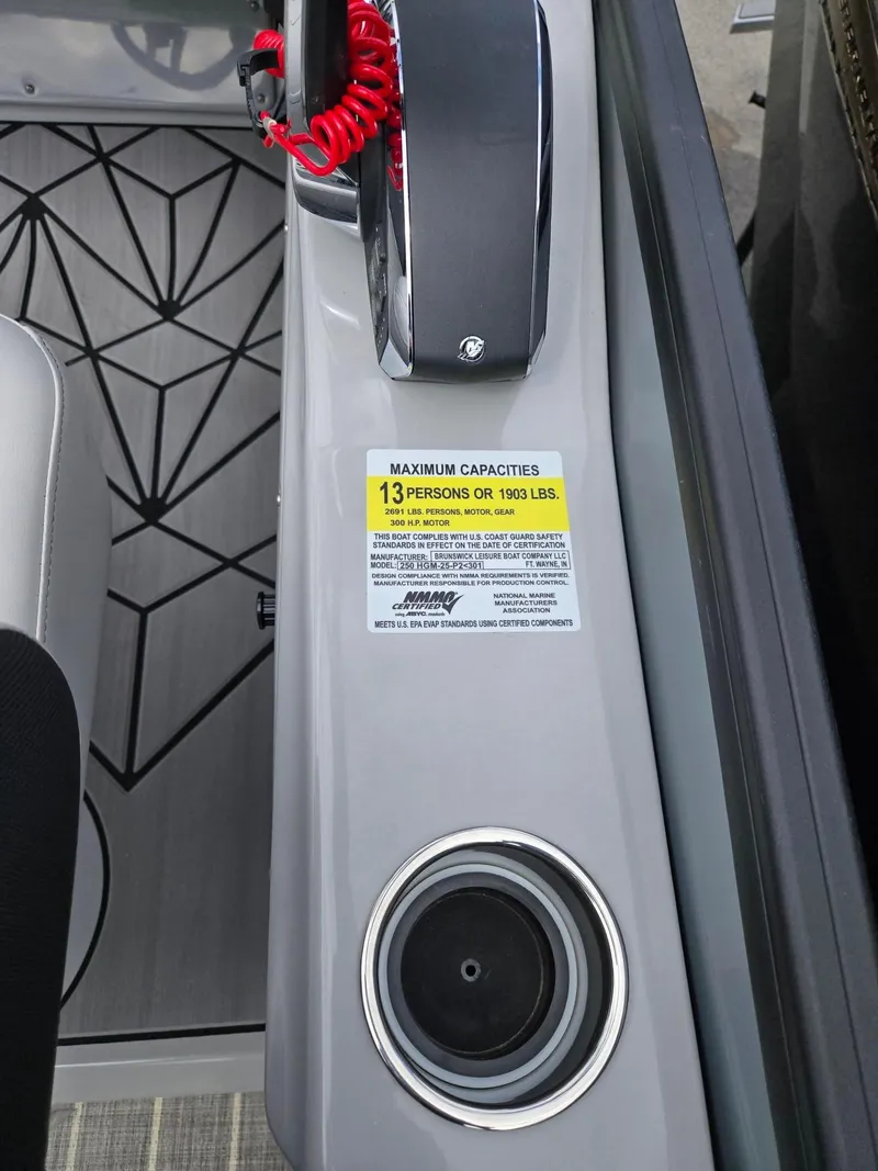 Slide: The Image of Harris 250 Grand Mariner SLEC TRIPLE TOON 2023 - 21