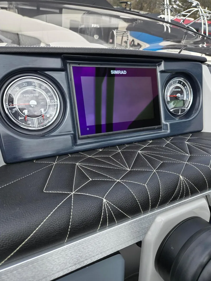 Slide: The Image of Harris 250 Grand Mariner SLEC TRIPLE TOON 2023 - 22