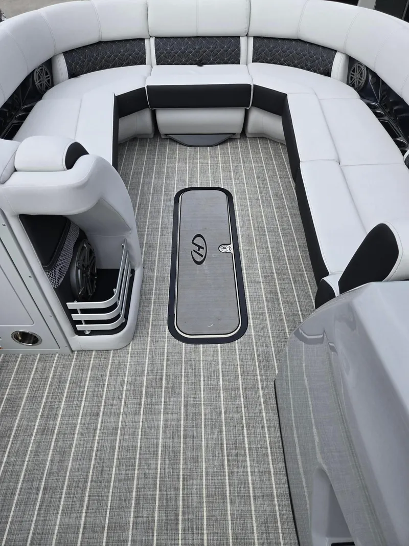 Slide: The Image of Harris 250 Grand Mariner SLEC TRIPLE TOON 2023 - 25