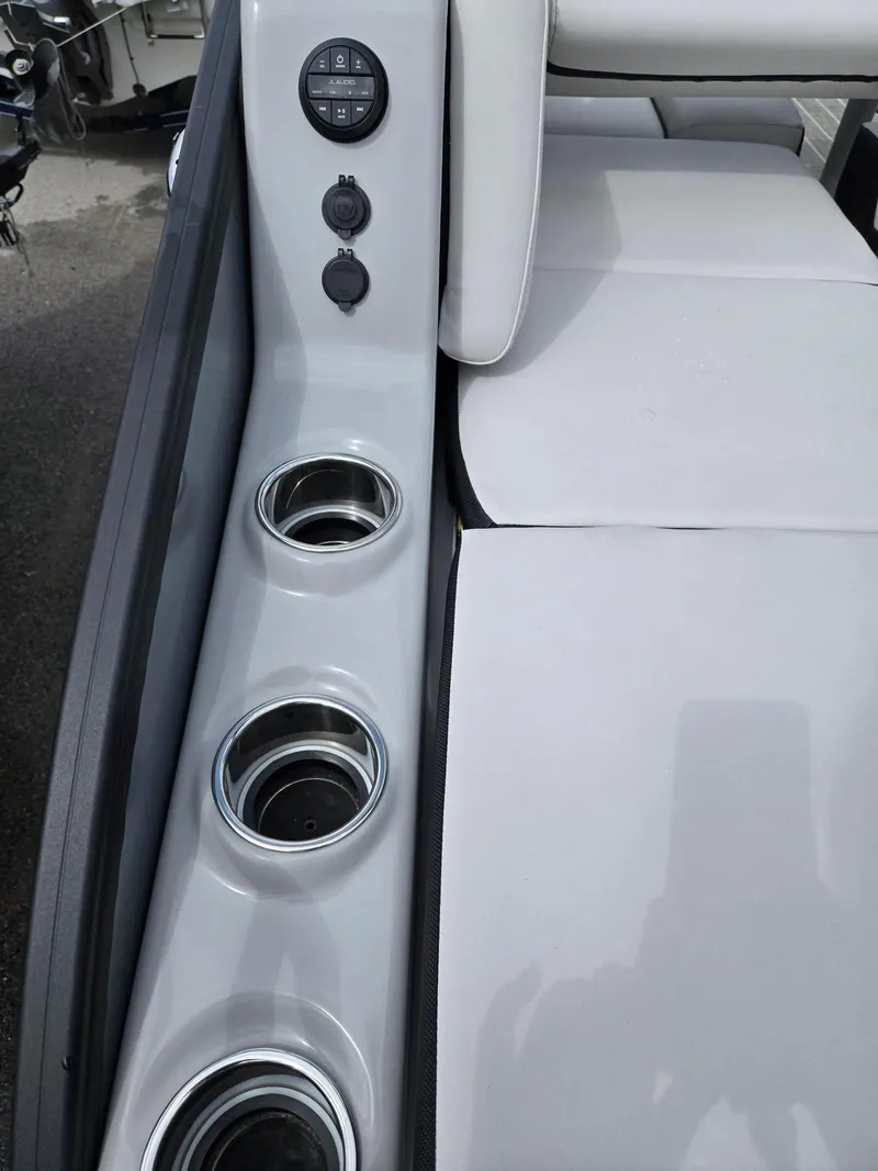 Slide: The Image of Harris 250 Grand Mariner SLEC TRIPLE TOON 2023 - 29