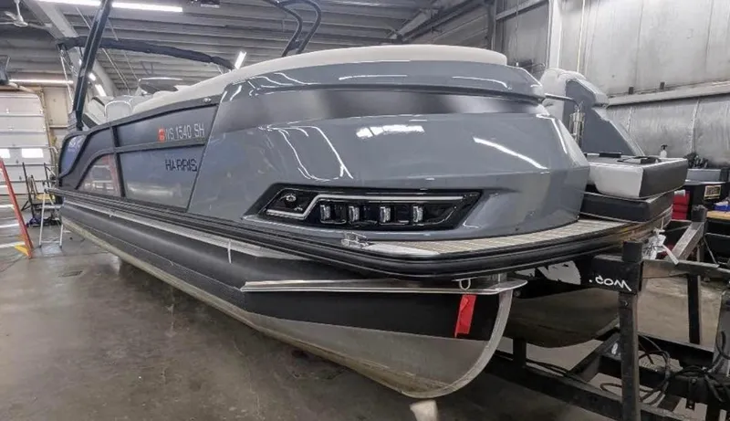 Slide: The Image of Harris 250 Grand Mariner SLEC TRIPLE TOON 2023 - 3