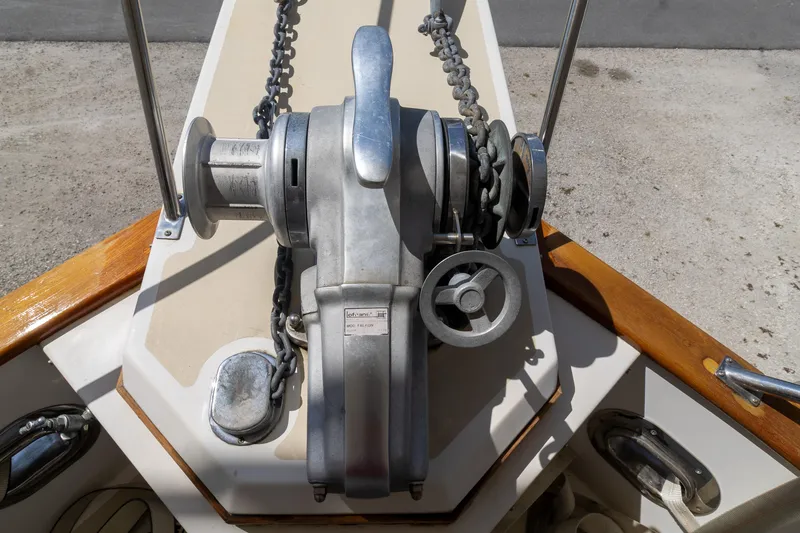 Slide: The Image of Grand Banks 49 Motoryacht 1994 - 87