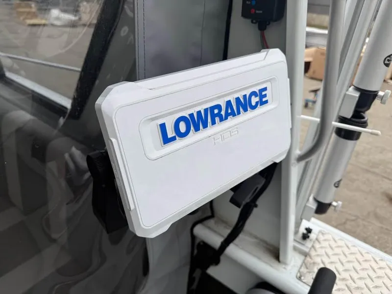 Slide: The Image of Lowrance device on 2023 Hewescraft 240 Ocean Pro ET HT boat. - 17