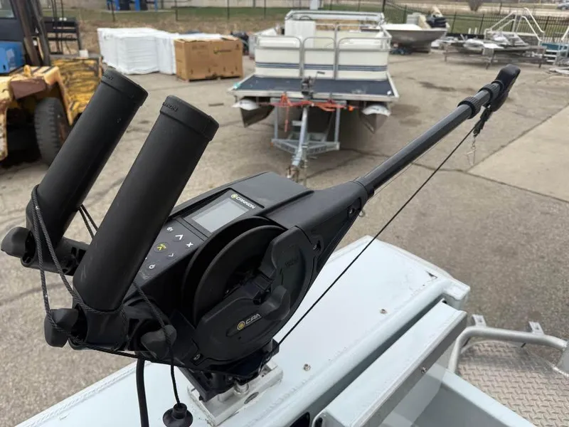 Slide: The Image of Fishing equipment on a 2023 Hewescraft 240 Ocean Pro ET HT boat. - 9