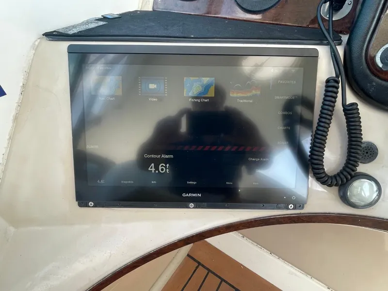 Slide: The Image of Carver 56 Voyager 2006 - 86