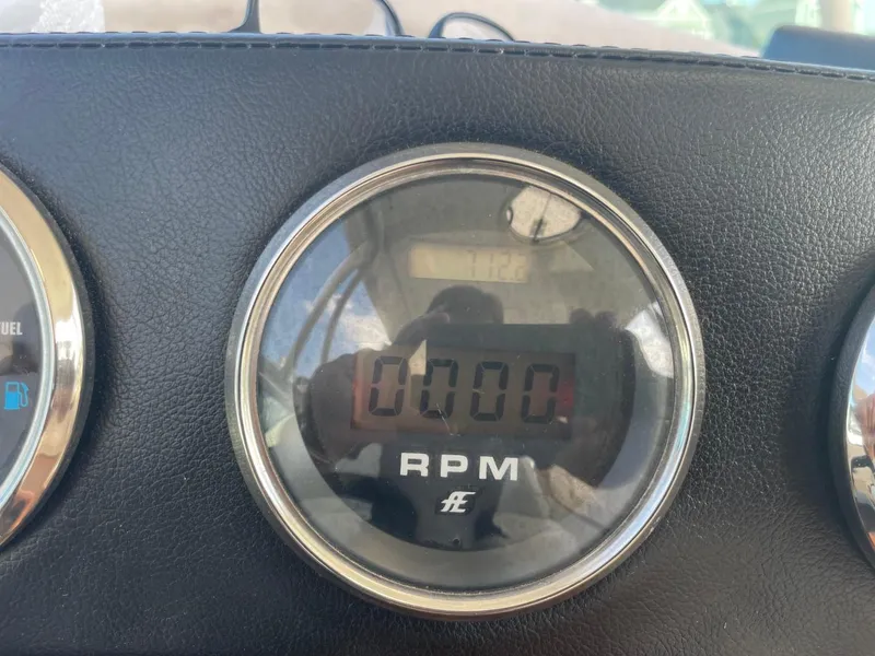 Slide: The Image of Carver 56 Voyager 2006 - 88